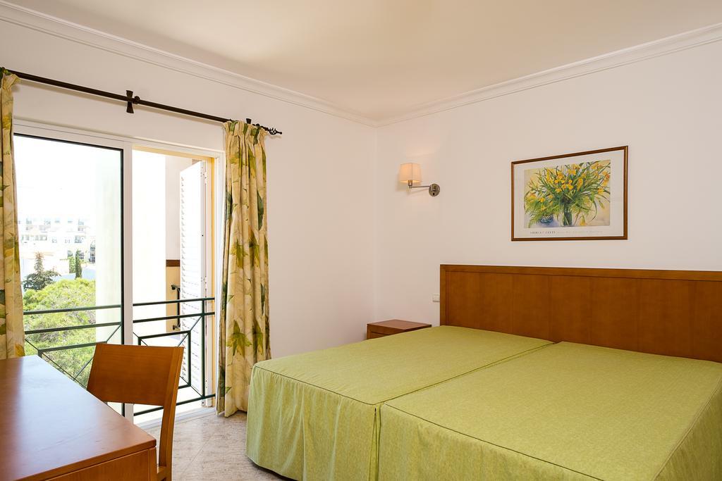 Apartamentos Benvindo By Umbral アルブフェイラ 部屋 写真